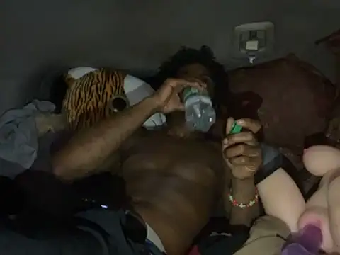 SlimeCrownzOut5 online show from 11-14-25, 05:39