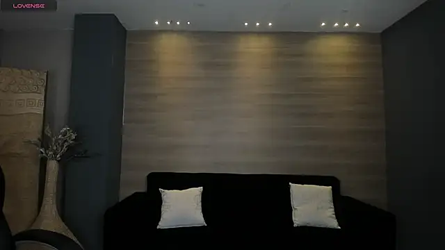 AnaisNin online show from 02-06-25, 12:37