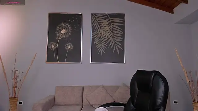 AnaisNin online show from 09-25-25, 02:15