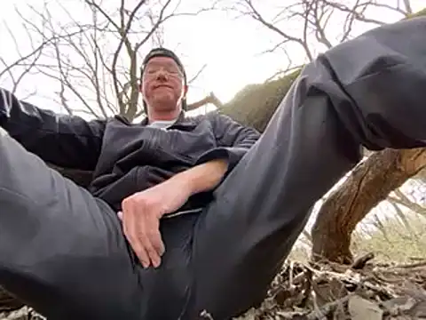 Snapshot of KrixKross chatting on 03-07-25, 05:28 KrixKross online show from 03-07-25, 05:28