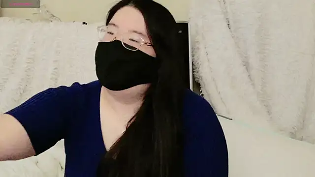 Snapshot of Kara-Nuna chatting on 11-07-25, 04:51 Kara-Nuna online show from 11-07-25, 04:51