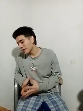 Snapshot of Mrdetonador chatting on 11-23-25, 08:03 Mrdetonador online show from 11-23-25, 08:03