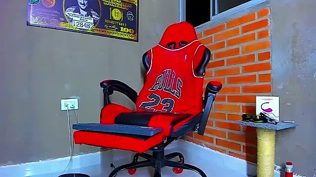 smoker445 online show from 10-18-25, 12:24