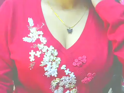 Snapshot of ishmita99 chatting on 12-08-24, 02:52 ishmita99 online show from 12-08-24, 02:52