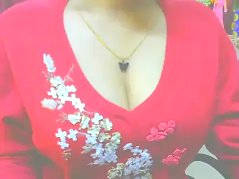 Snapshot of ishmita99 chatting on 12-19-24, 05:08 ishmita99 online show from 12-19-24, 05:08