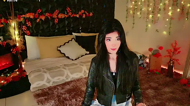 Snapshot of Finibondi chatting on 11-09-25, 07:06 Finibondi online show from 11-09-25, 07:06