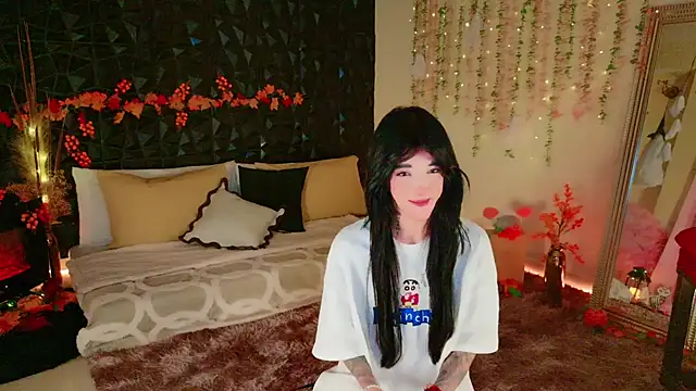 Snapshot of Finibondi chatting on 11-10-25, 06:45 Finibondi online show from 11-10-25, 06:45