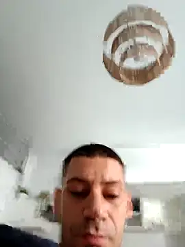 Snapshot of litleboy92 chatting on 10-22-25, 09:42 litleboy92 online show from 10-22-25, 09:42