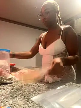 life-ent online show from 11-06-25, 12:00