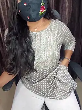 Tanvi-patil online show from 12-19-25, 06:20