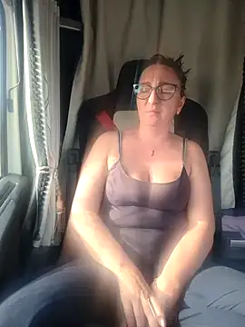 cuplubijoanna online show from 02-18-25, 08:16