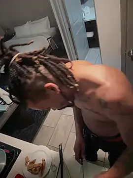 1BeautyN1Beast online show from 02-04-26, 01:11