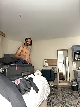 1BeautyN1Beast online show from 02-08-26, 01:03