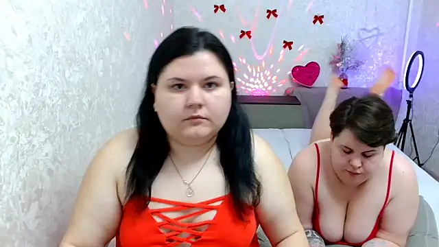 BeckyAndHellen online show from 02-05-25, 05:42
