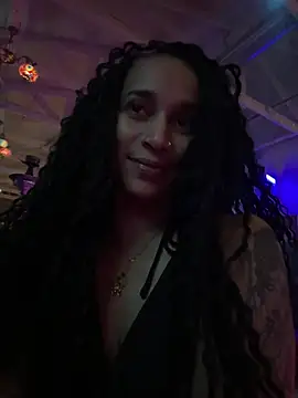 Snapshot of Shuggabutt chatting on 02-27-26, 07:41 Shuggabutt online show from 02-27-26, 07:41