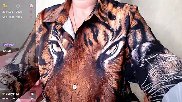 RoseStarr online show from 10-31-25, 05:52