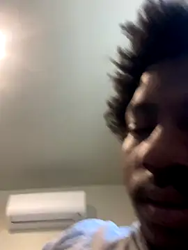 Snapshot of gaimov3r2024 chatting on 10-24-25, 06:04 gaimov3r2024 online show from 10-24-25, 06:04