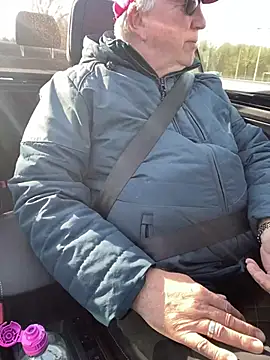 Snapshot of biggandybig chatting on 03-05-25, 12:55 biggandybig online show from 03-05-25, 12:55