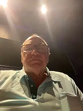 Snapshot of biggandybig chatting on 09-10-25, 10:59 biggandybig online show from 09-10-25, 10:59