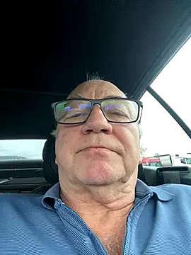 Snapshot of biggandybig chatting on 10-07-25, 03:53 biggandybig online show from 10-07-25, 03:53