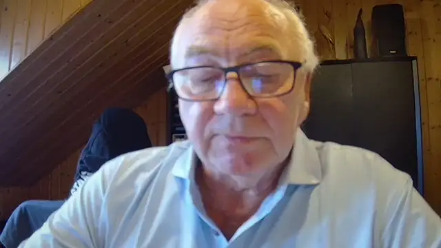 Snapshot of biggandybig chatting on 10-14-25, 02:51 biggandybig online show from 10-14-25, 02:51