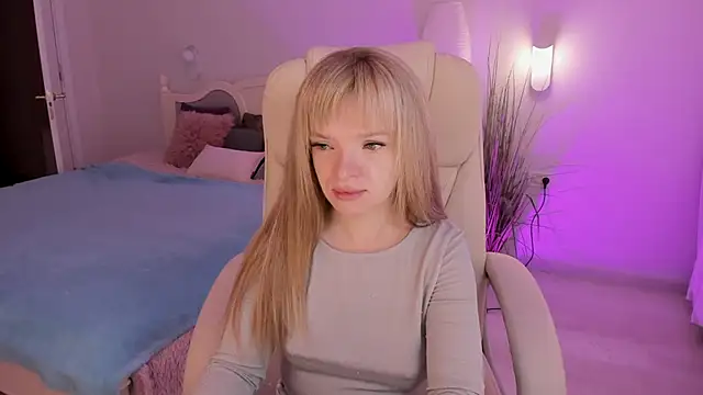 Eva Rosec online show from 09-20-25, 06:58
