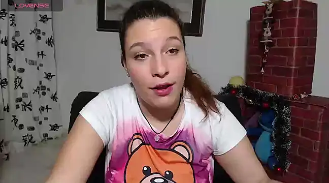 Snapshot of alexia_87 chatting on 12-22-24, 09:42 alexia 87 online show from 12-22-24, 09:42