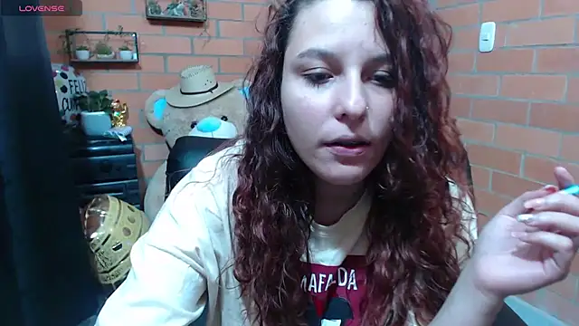 alexia 87 online show from 10-25-25, 04:31