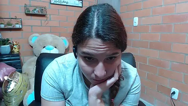 alexia 87 online show from 11-10-25, 10:20