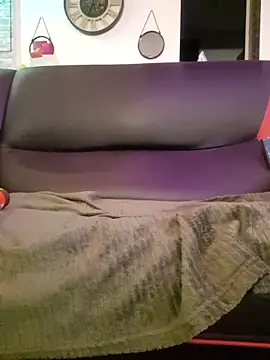 RomWoolf online show from 03-11-25, 04:40