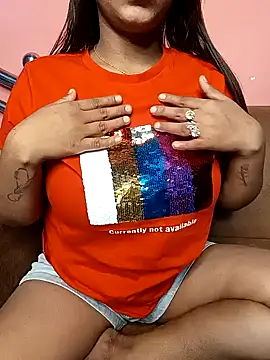 Divya girl online show from 01-15-25, 05:40