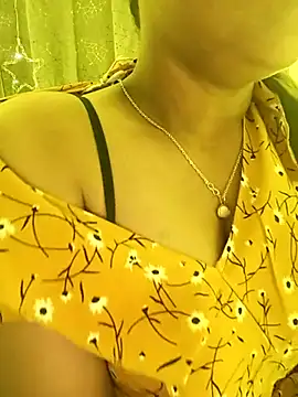 Divya girl online show from 03-06-25, 06:26