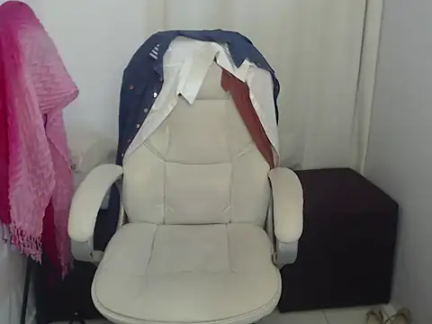 Snapshot of paiper_halliwey chatting on 01-12-25, 09:51 paiper halliwey online show from 01-12-25, 09:51