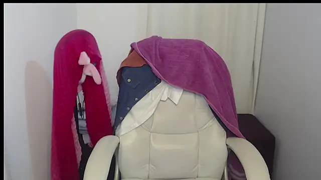 Snapshot of paiper_halliwey chatting on 01-25-25, 12:06 paiper halliwey online show from 01-25-25, 12:06