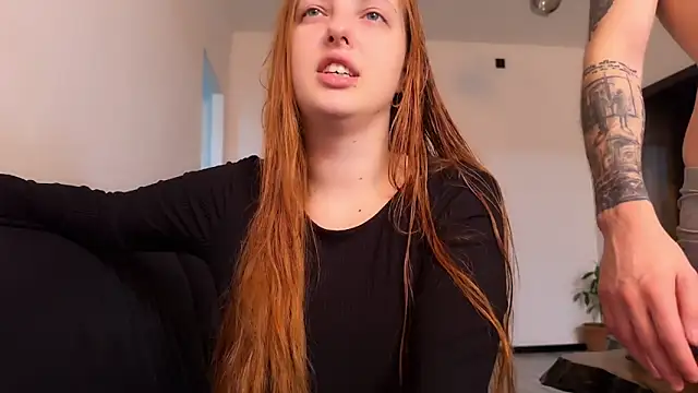 Snapshot of Chaptertoo chatting on 10-09-25, 05:55 Chaptertoo online show from 10-09-25, 05:55