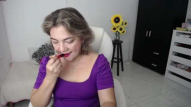 ana milf online show from 02-08-25, 11:44