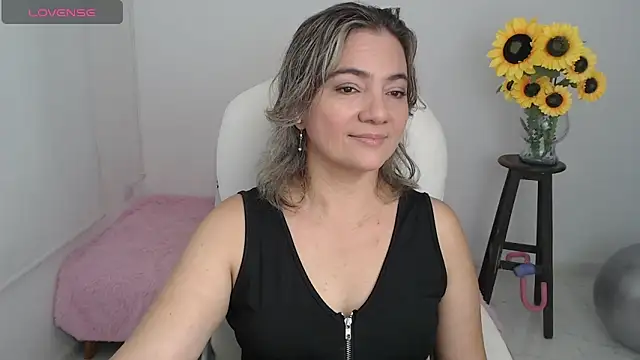 ana milf online show from 10-03-25, 01:41