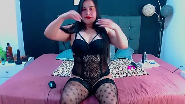 Snapshot of mia_xx1 chatting on 11-15-25, 04:10 mia xx1 online show from 11-15-25, 04:10