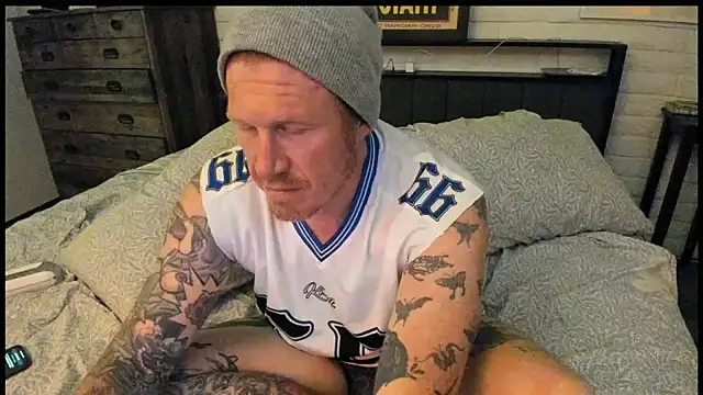 Snapshot of JeffJocc chatting on 10-24-25, 03:14 JeffJocc online show from 10-24-25, 03:14