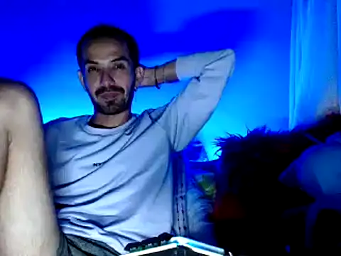 Snapshot of Tomas_Tylor chatting on 01-19-25, 02:15 Tomas Tylor online show from 01-19-25, 02:15