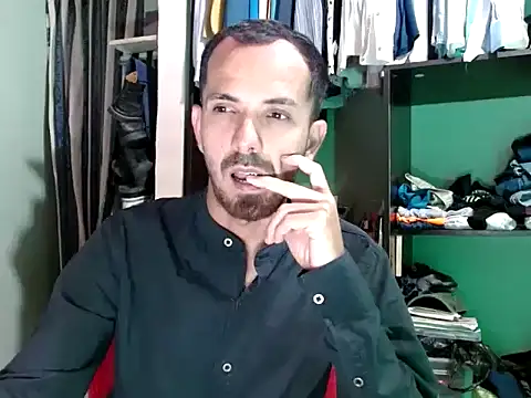 Snapshot of Tomas_Tylor chatting on 01-07-26, 12:24 Tomas Tylor online show from 01-07-26, 12:24