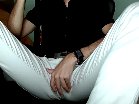 Snapshot of Tomas_Tylor chatting on 03-07-26, 03:25 Tomas Tylor online show from 03-07-26, 03:25