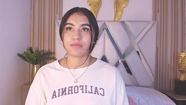 Snapshot of Zayda_1 chatting on 10-10-25, 03:11 Zayda 1 online show from 10-10-25, 03:11