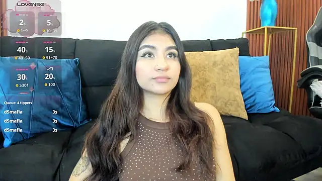 Snapshot of Zayda_1 chatting on 10-19-25, 02:07 Zayda 1 online show from 10-19-25, 02:07