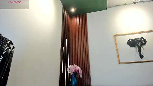 Snapshot of Zayda_1 chatting on 10-20-25, 07:03 Zayda 1 online show from 10-20-25, 07:03