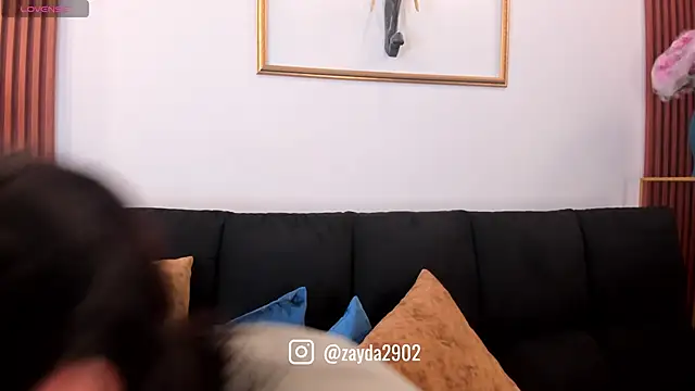 Snapshot of Zayda_1 chatting on 10-23-25, 06:17 Zayda 1 online show from 10-23-25, 06:17