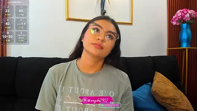 Snapshot of Zayda_1 chatting on 11-11-25, 06:08 Zayda 1 online show from 11-11-25, 06:08