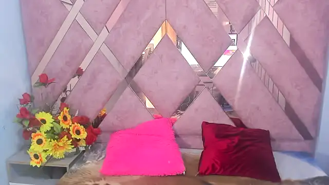 Snapshot of chanel_hot_001 chatting on 02-11-25, 04:35 chanel hot 001 online show from 02-11-25, 04:35