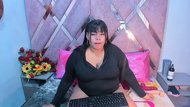 Snapshot of chanel_hot_001 chatting on 03-04-25, 03:33 chanel hot 001 online show from 03-04-25, 03:33