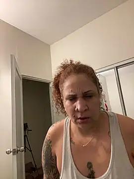 Snapshot of ladycreamypr2 chatting on 02-25-26, 05:06 ladycreamypr2 online show from 02-25-26, 05:06